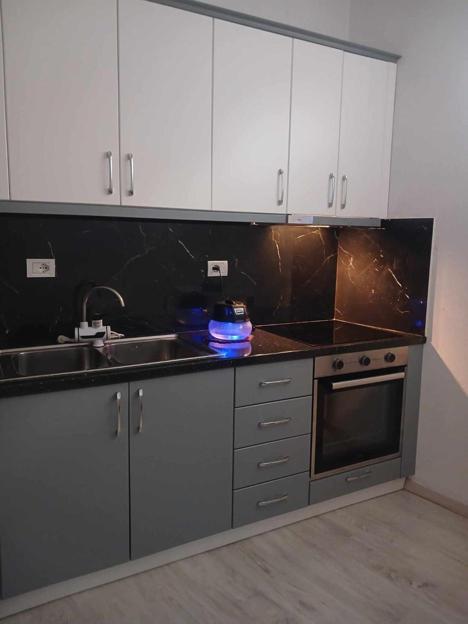 Eniguesthouse Gjirokaster Bagian luar foto